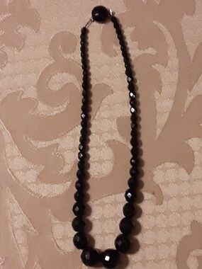 Czechoslovakia Vintage Black Faceted Graduated Glass Beaded Necklace